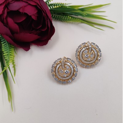 Elegant Adornment Locket Set 
